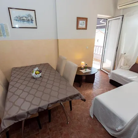 Apartment Baja Lopar